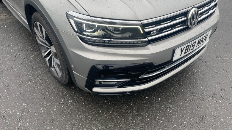 Volkswagen Tiguan 2.0 TDi 150 R-Line 5dr DSG Diesel Estate